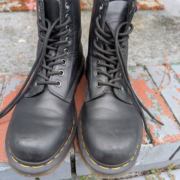 Dr. Martens Shoes - Dr Martens 1460 smooth leather lace up boots